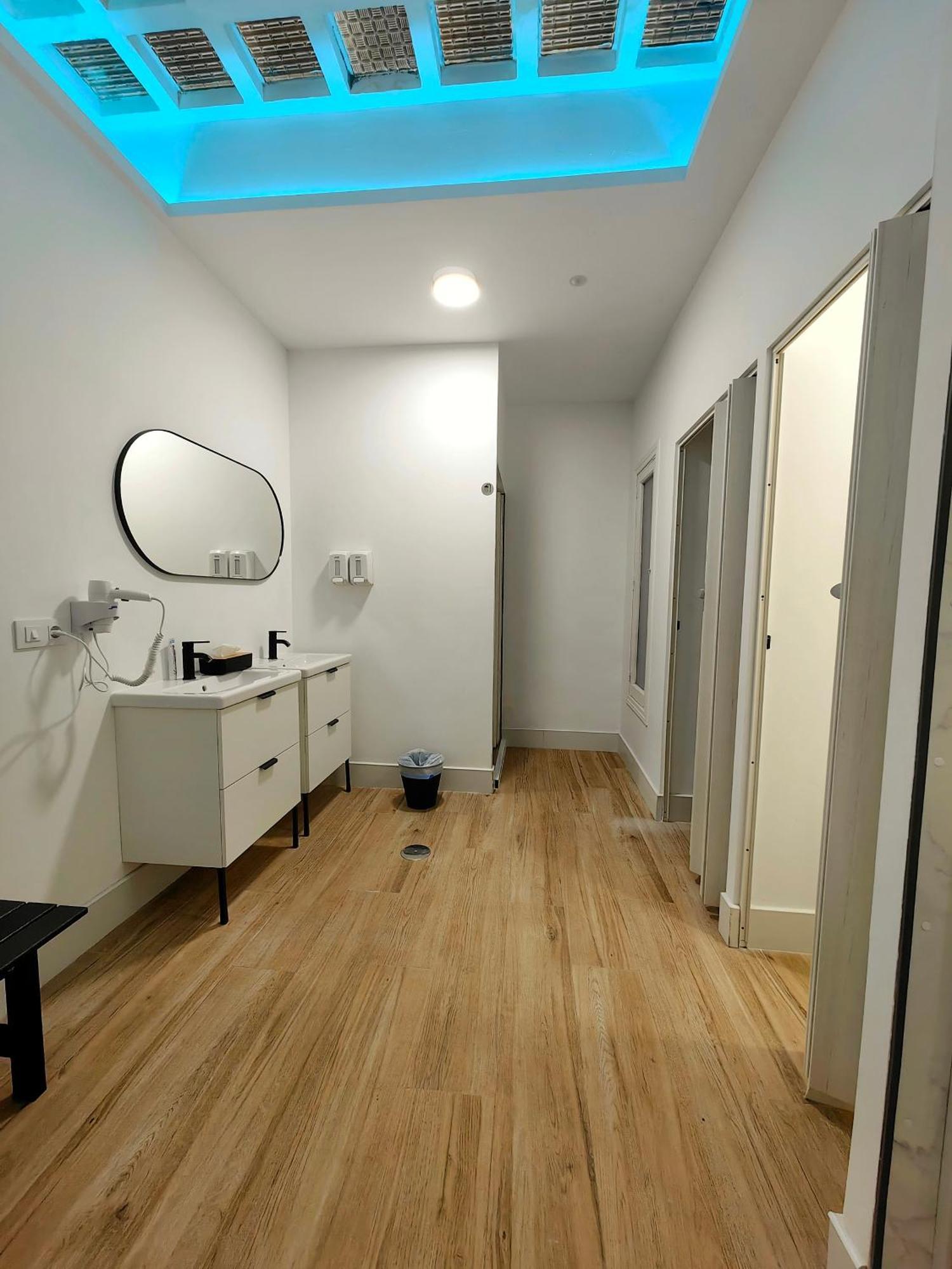 Hostel Siesta & Go Madrid Kültér fotó